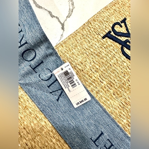 NWT Victoria’s Secret straw tote - Picture 3 of 9